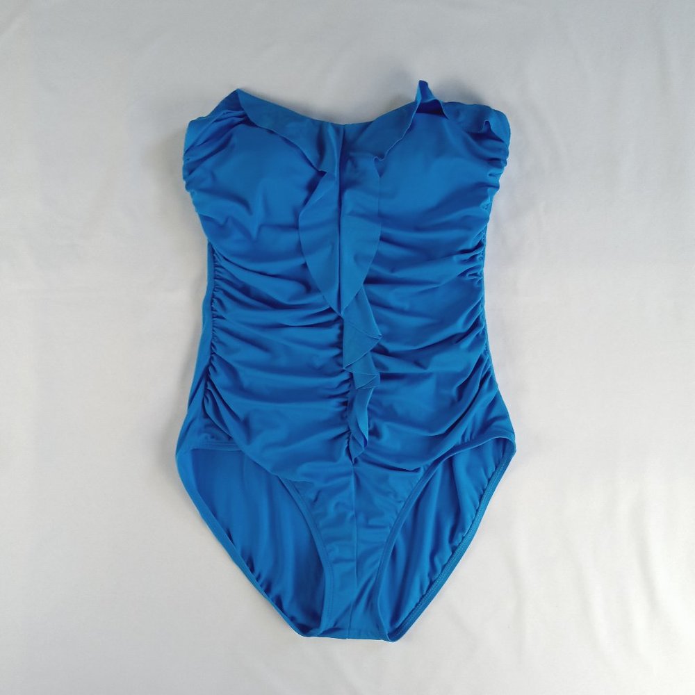 Jantzen Classics Womens One Piece Swimming Suit.